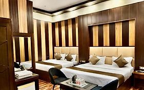 The Radiance Hotel Near Ganga Ram & Blk Hospital